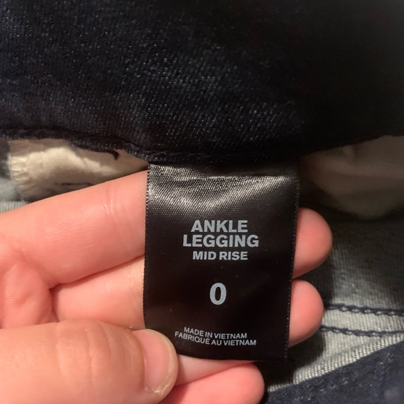 Express Jeans with Pearl Accents - Picture 6 of 6